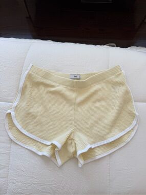Aritzia TNA Waffle Knit Shorts